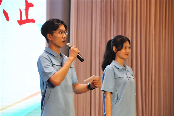 新利18体育官网
2019届高三毕业典礼1.webp.jpg