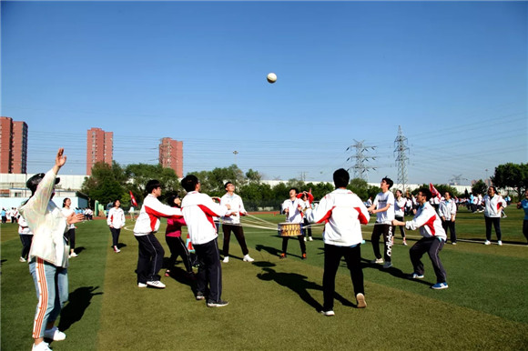记新利18体育官网
2019届高三拓展活动23.webp.jpg